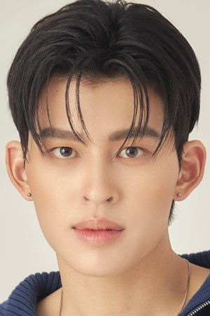 Pond Naravit Lertratkosum